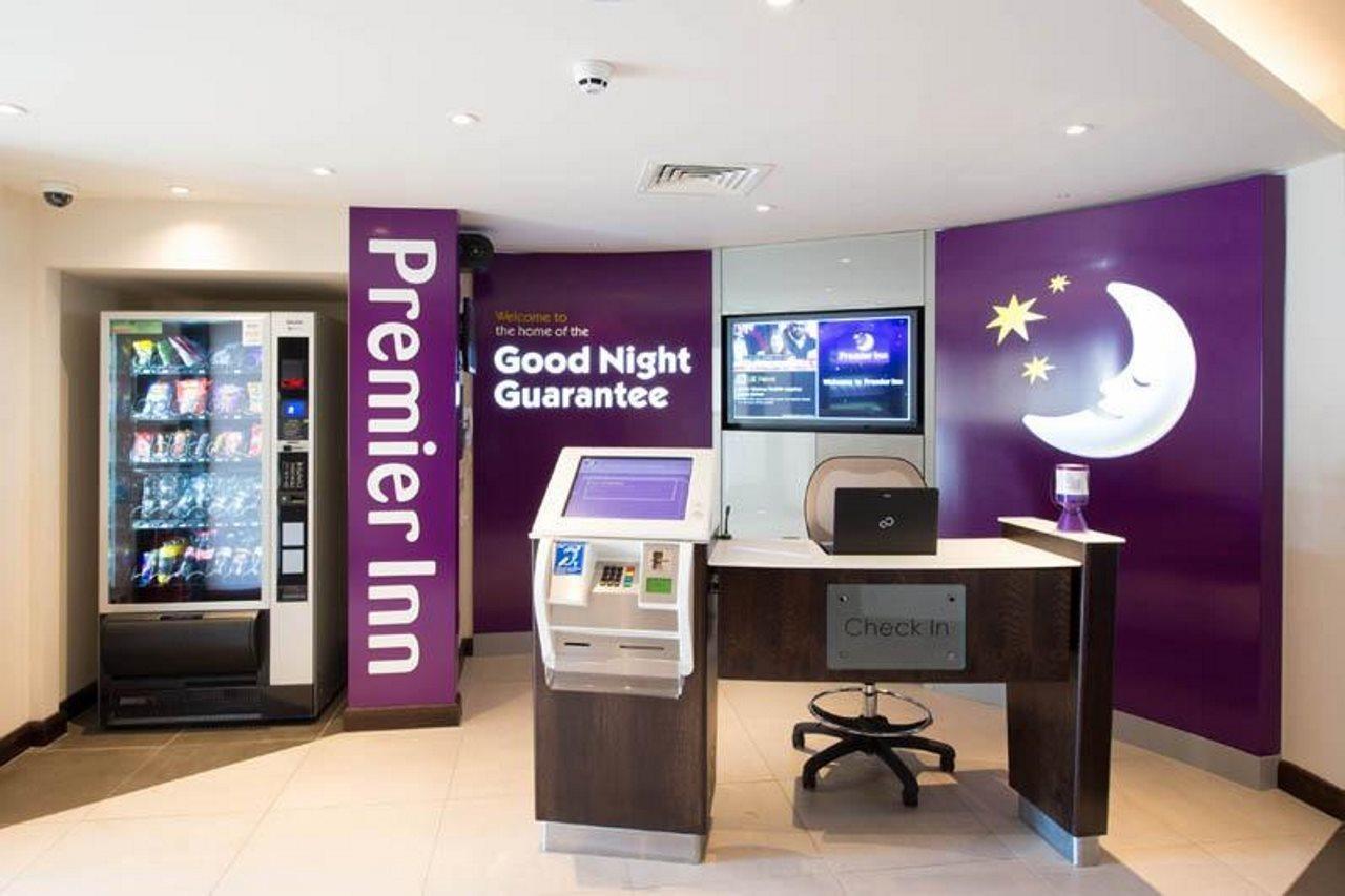 Premier Inn Leek Town Centre Luaran gambar
